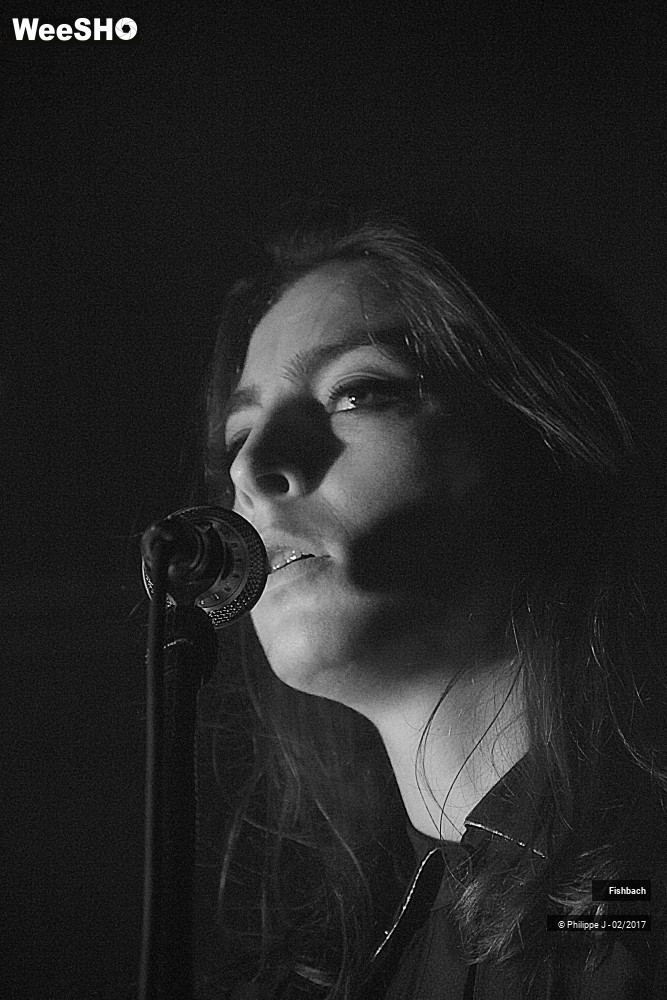 2/15 photos du spectacle Fishbach