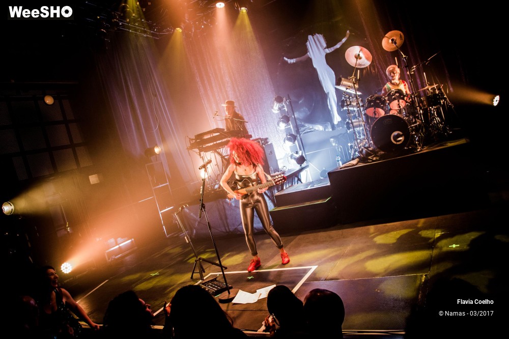 6/45 photos du spectacle Flavia Coelho