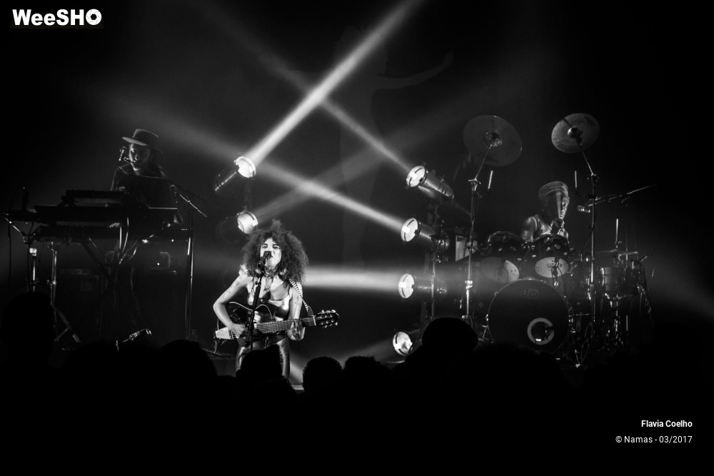 8/45 photos du spectacle Flavia Coelho