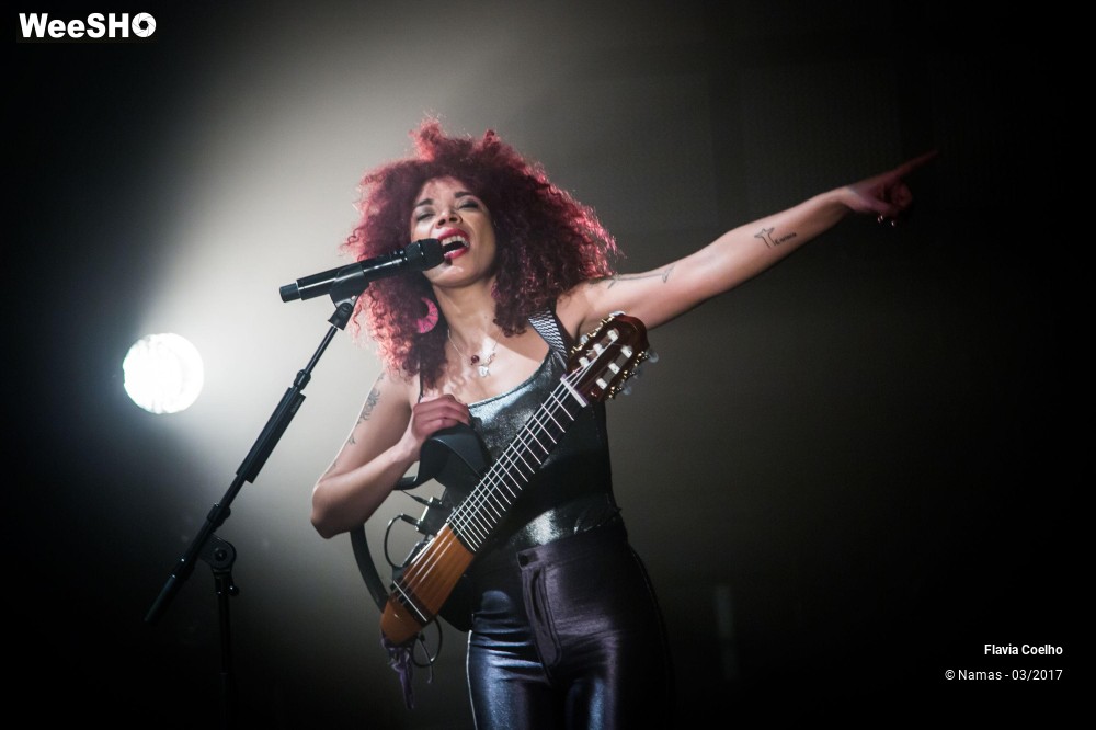 11/45 photos du spectacle Flavia Coelho