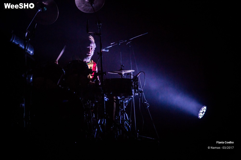 18/45 photos du spectacle Flavia Coelho