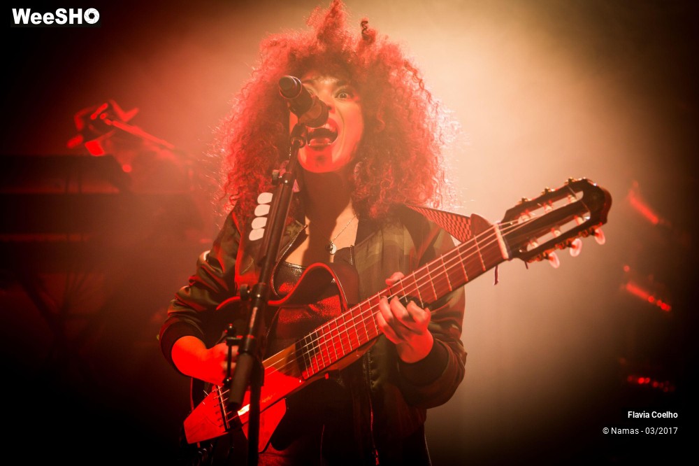 21/45 photos du spectacle Flavia Coelho