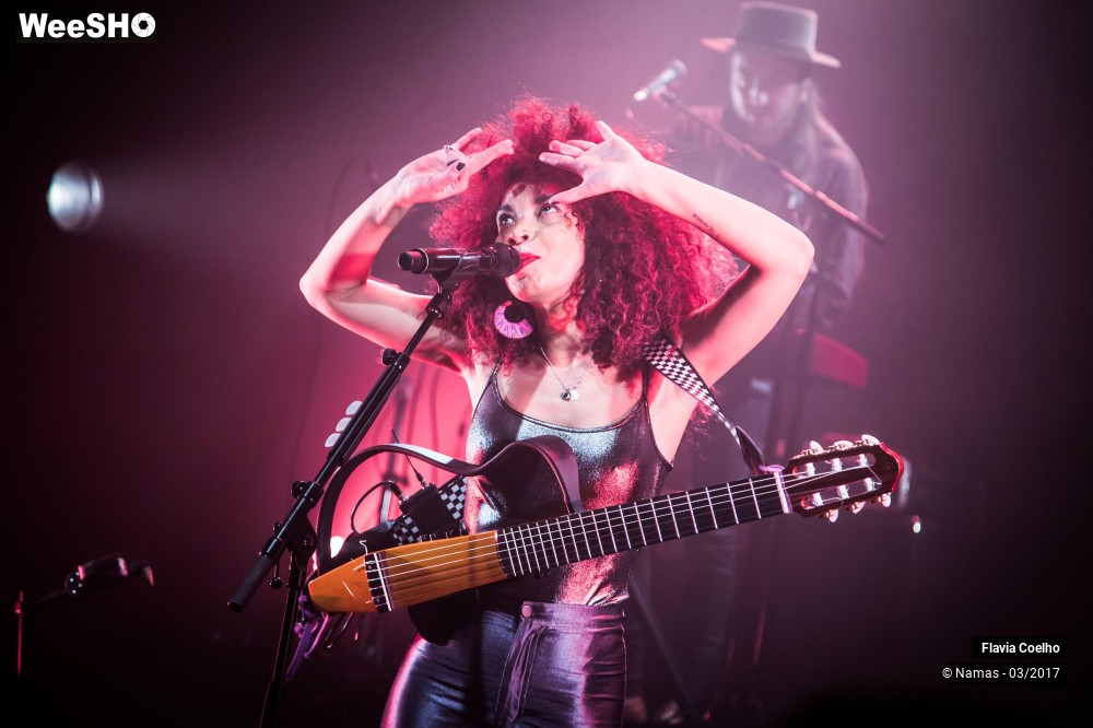 45/45 photos du spectacle Flavia Coelho