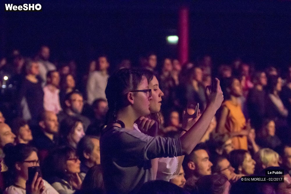 7/50 photos du spectacle Vianney Ambiance
