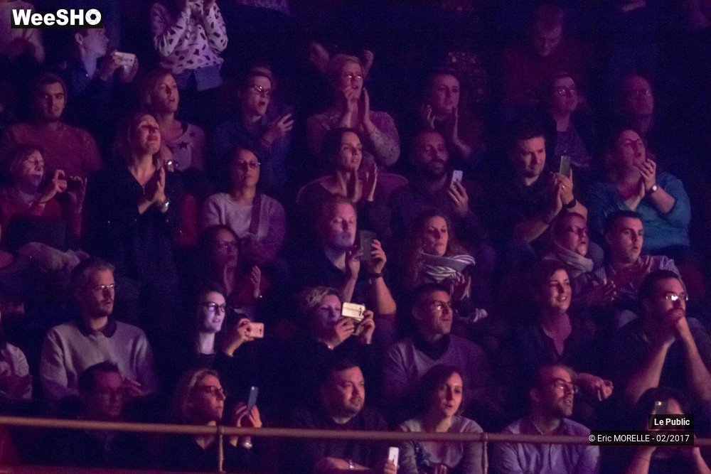 17/50 photos du spectacle Vianney Ambiance