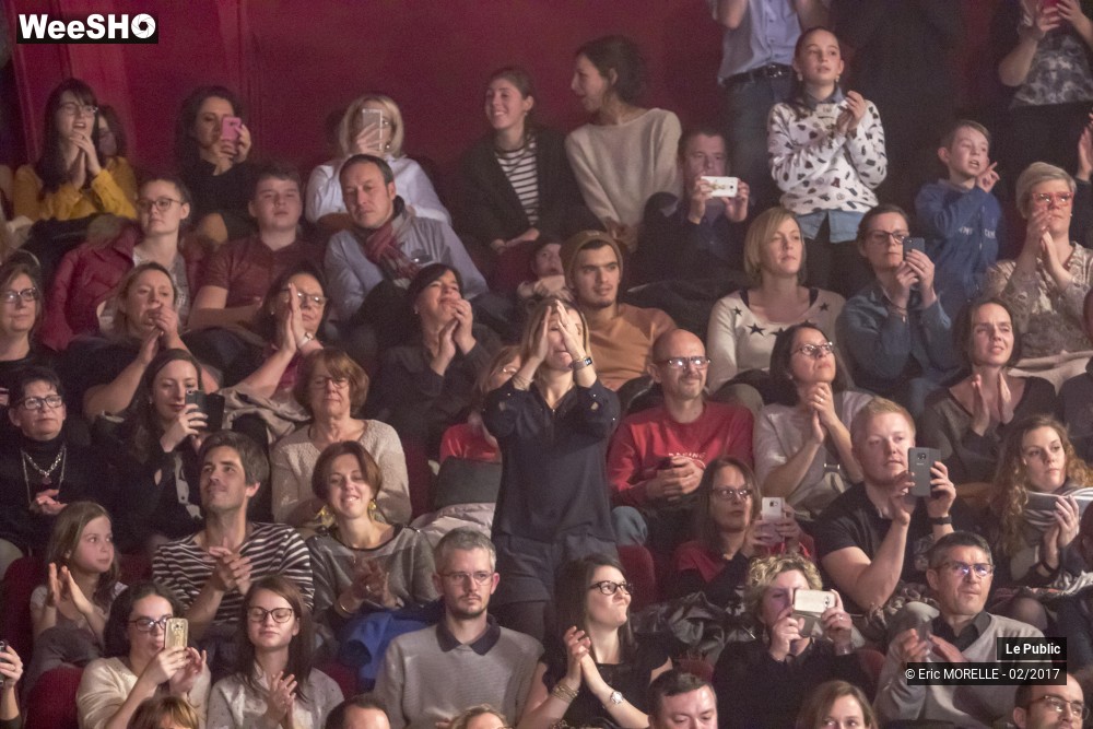 18/50 photos du spectacle Vianney Ambiance