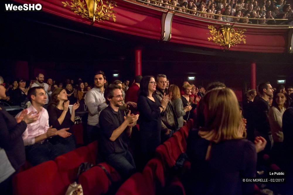 23/50 photos du spectacle Vianney Ambiance