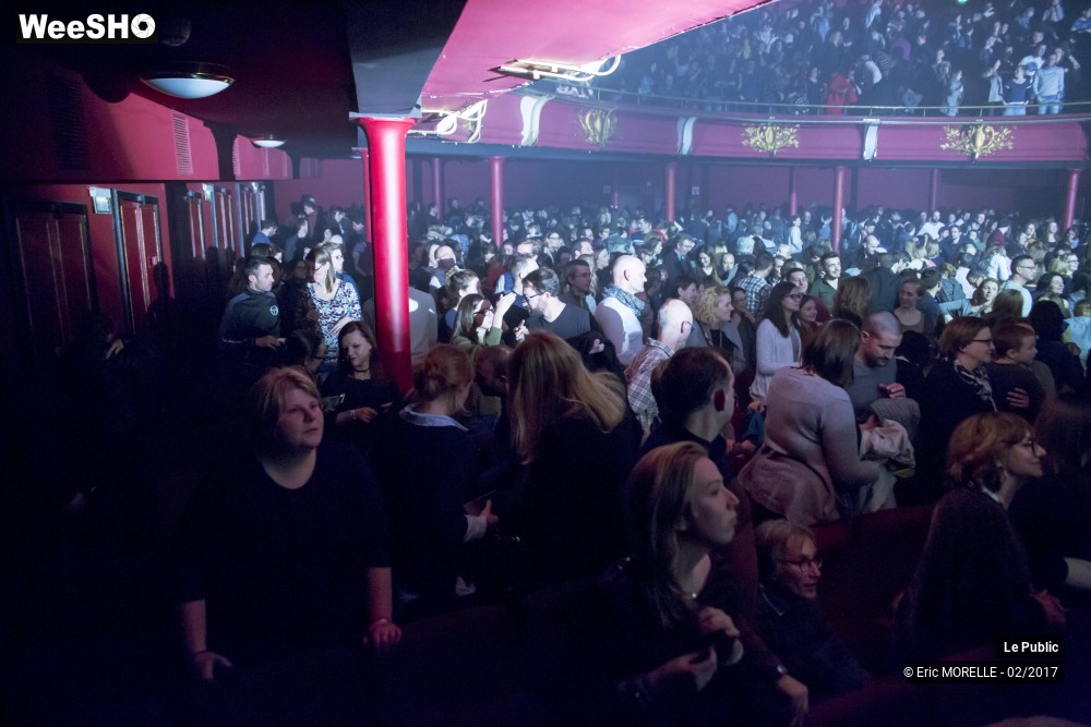 27/50 photos du spectacle Vianney Ambiance