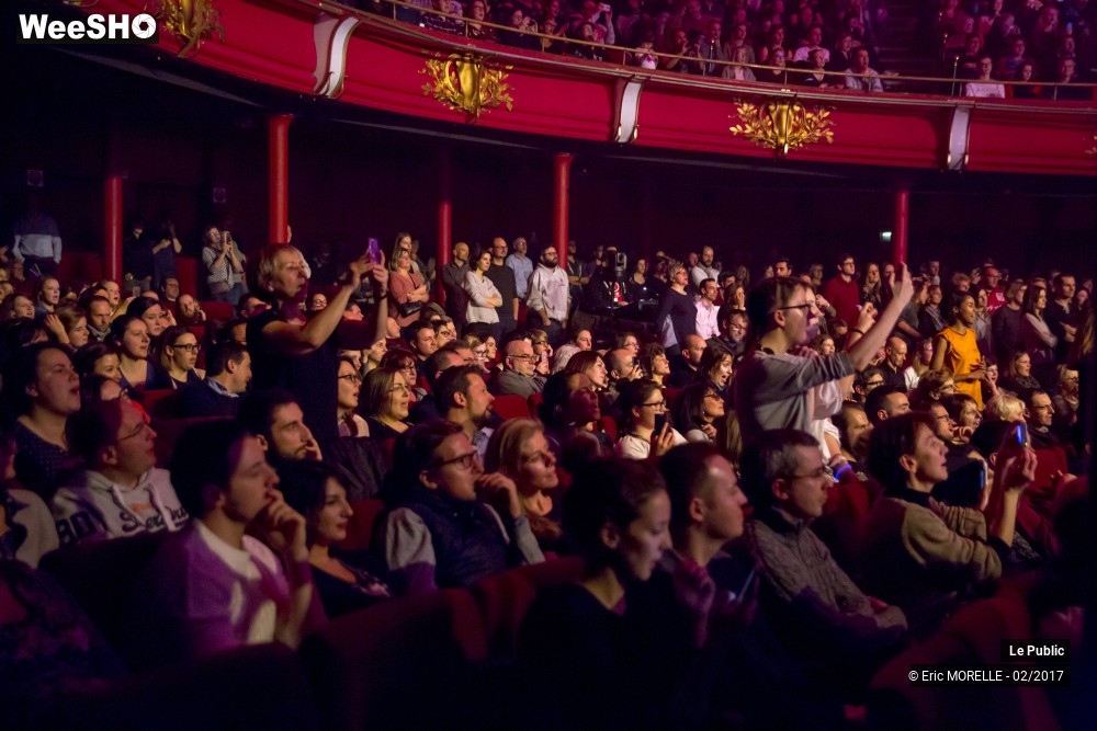 33/50 photos du spectacle Vianney Ambiance