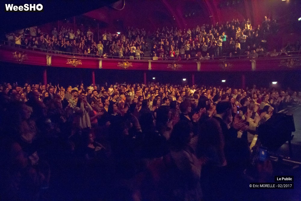 34/50 photos du spectacle Vianney Ambiance