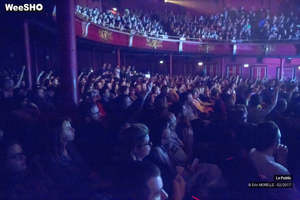 37/50 photos du spectacle Vianney Ambiance