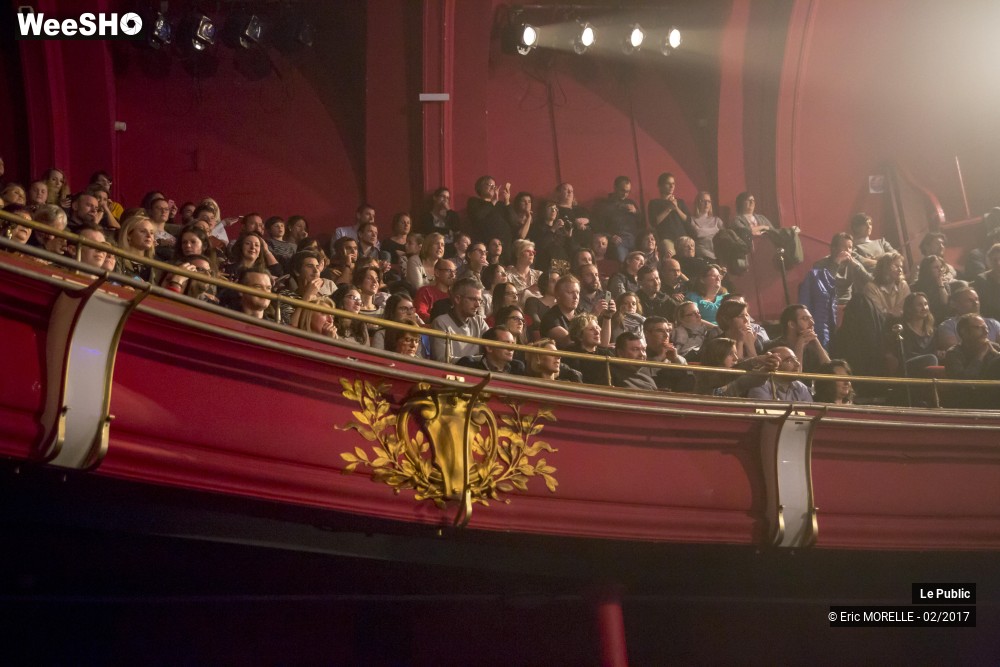 38/50 photos du spectacle Vianney Ambiance