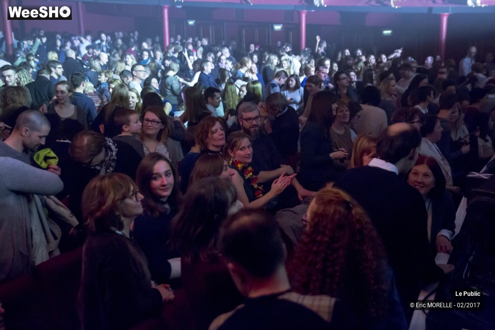 46/50 photos du spectacle Vianney Ambiance