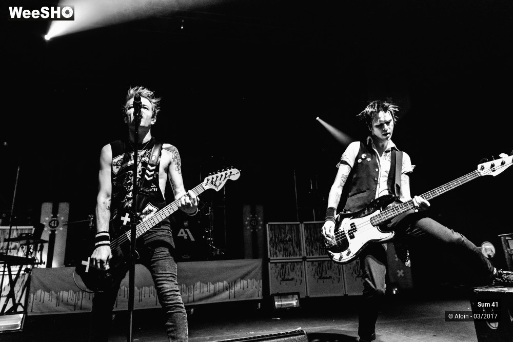 11/23 photos du spectacle SUM 41