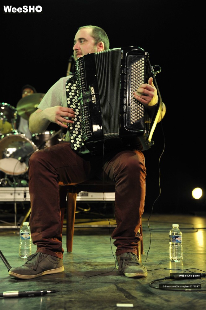 21/23 photos du spectacle Orage sur la plaine