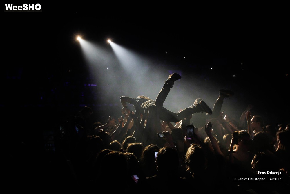 20/22 photos du spectacle Frero Delavega