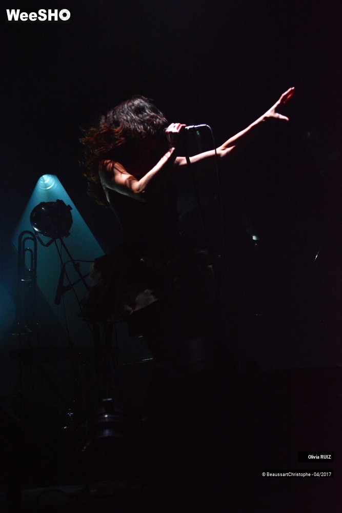 25/47 photos du spectacle Olivia Ruiz