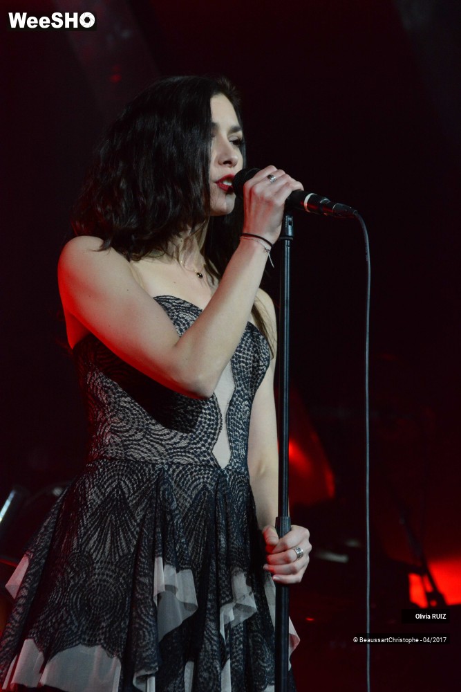 32/47 photos du spectacle Olivia Ruiz