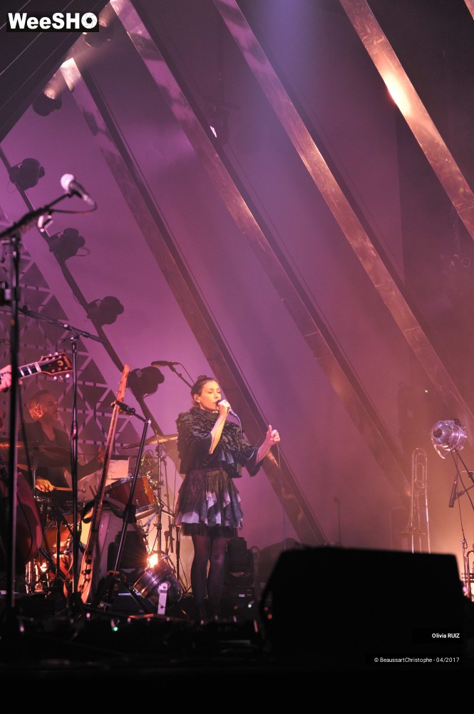 37/47 photos du spectacle Olivia Ruiz