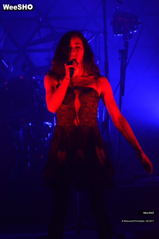 44/47 photos du spectacle Olivia Ruiz