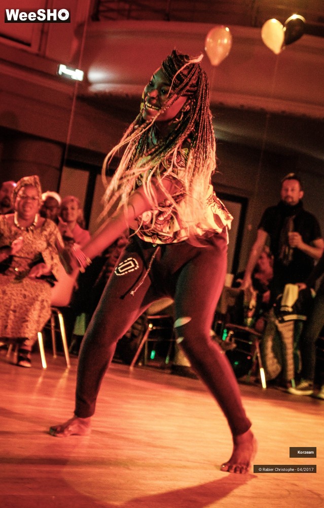 3/54 photos du spectacle Korzeam danse africaine
