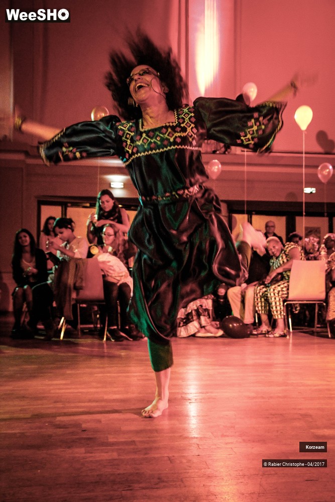39/54 photos du spectacle Korzeam danse africaine