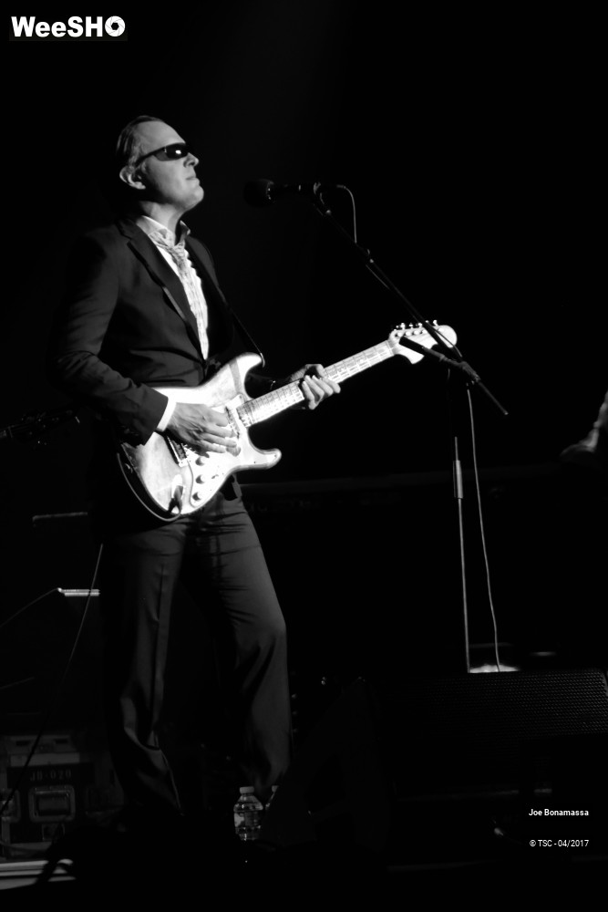 16/20 photos du spectacle Joe Bonamassa