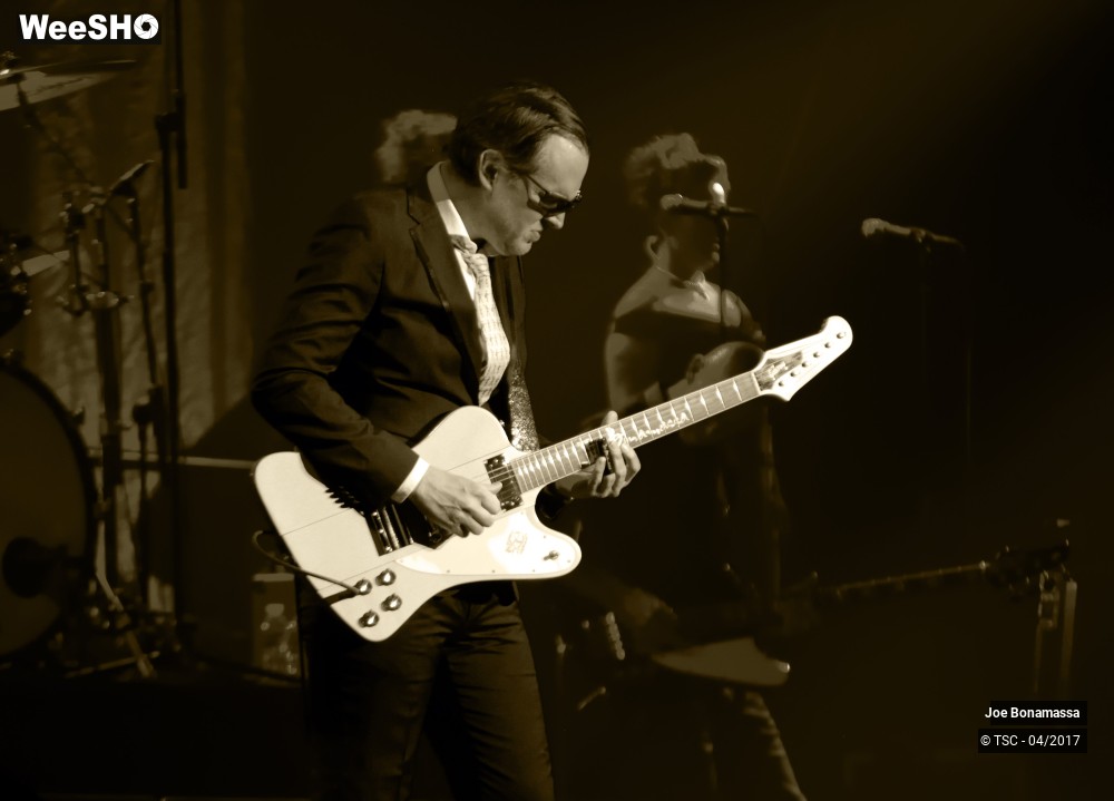17/20 photos du spectacle Joe Bonamassa