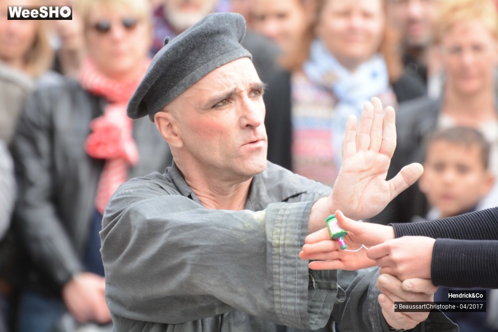 14/22 photos du spectacle Craie de Trottoir