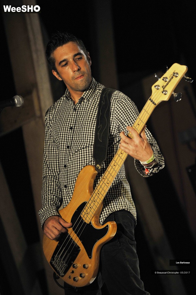 3/32 photos du spectacle Les Barbeaux
