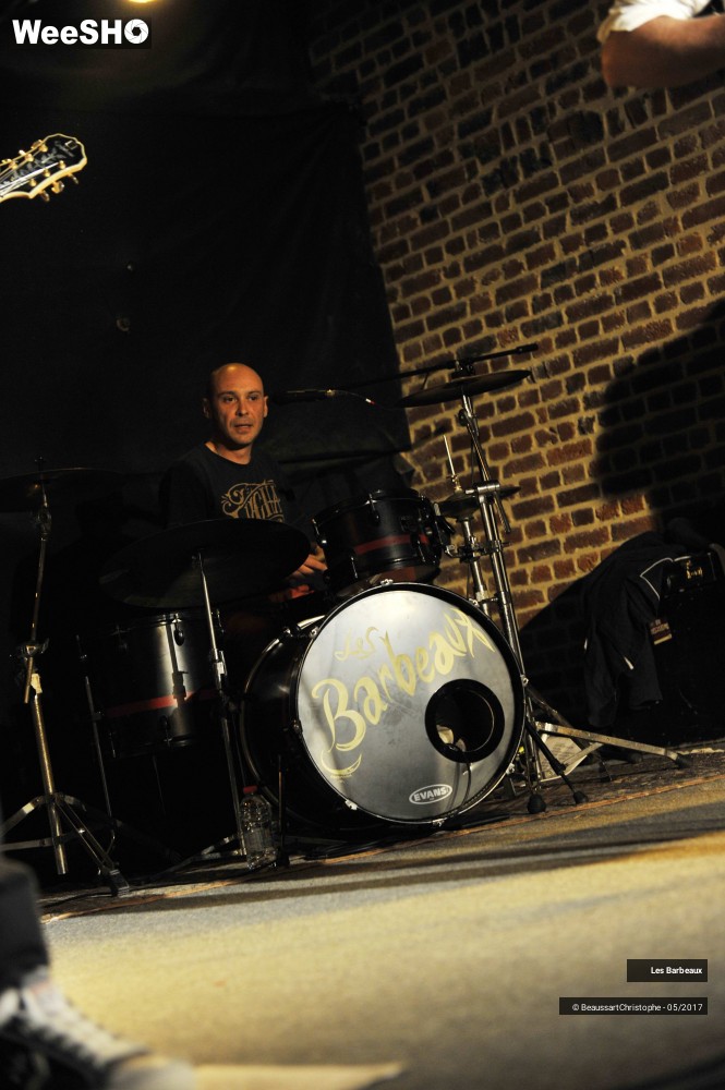 6/32 photos du spectacle Les Barbeaux