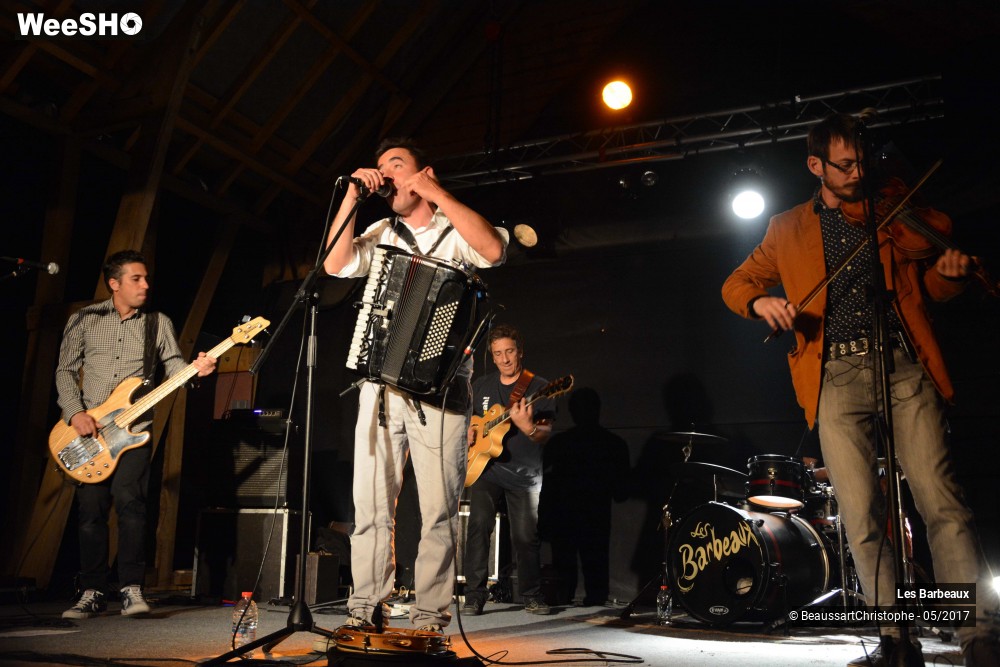 17/32 photos du spectacle Les Barbeaux