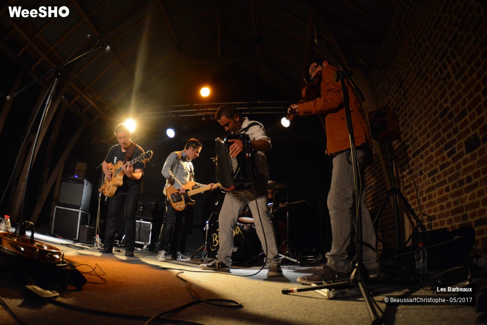 21/32 photos du spectacle Les Barbeaux