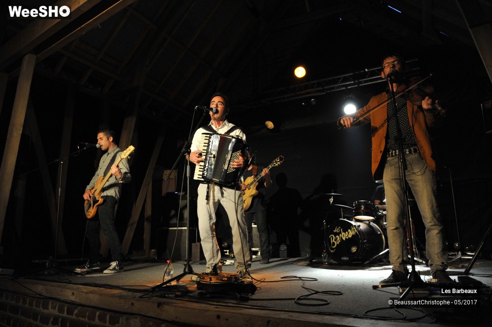 26/32 photos du spectacle Les Barbeaux