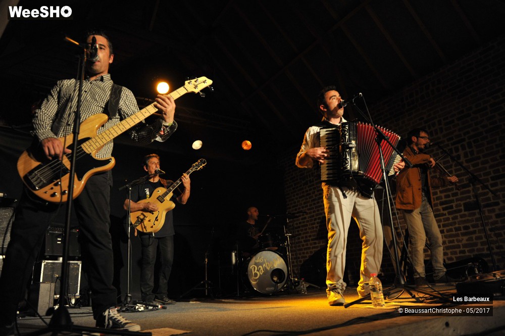 28/32 photos du spectacle Les Barbeaux