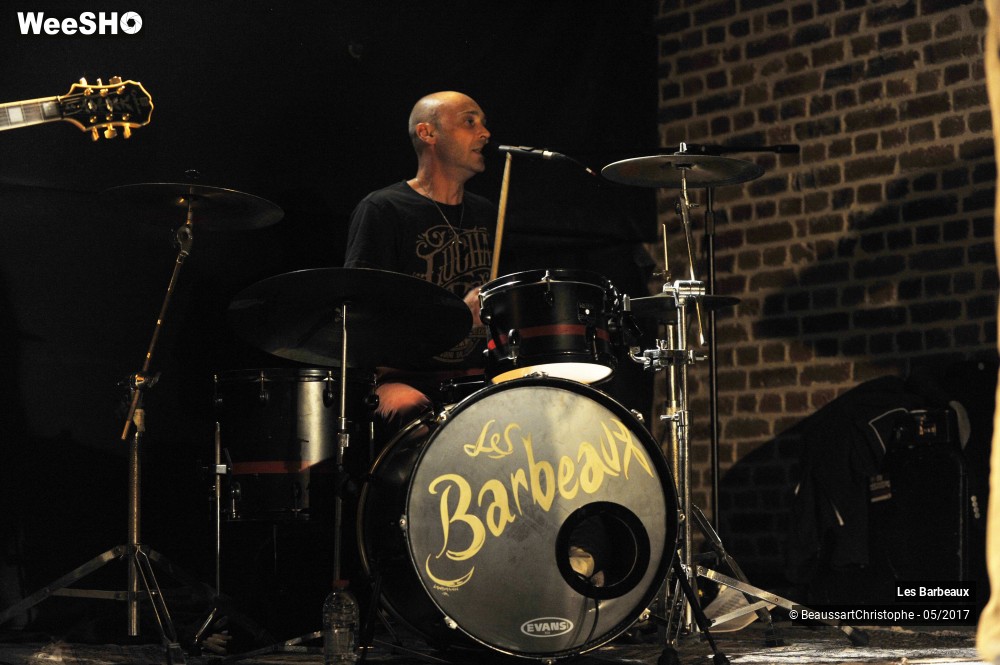 31/32 photos du spectacle Les Barbeaux