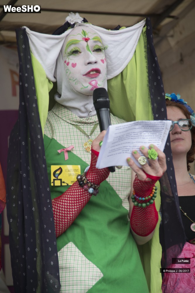 11/48 photos du spectacle Gay Pride
