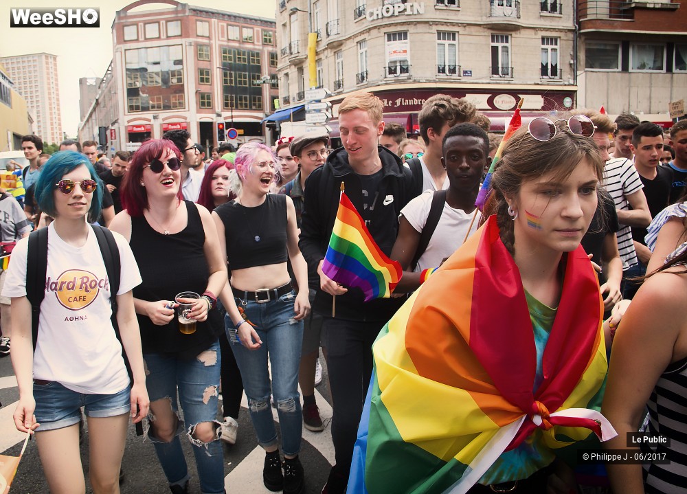 34/48 photos du spectacle Gay Pride