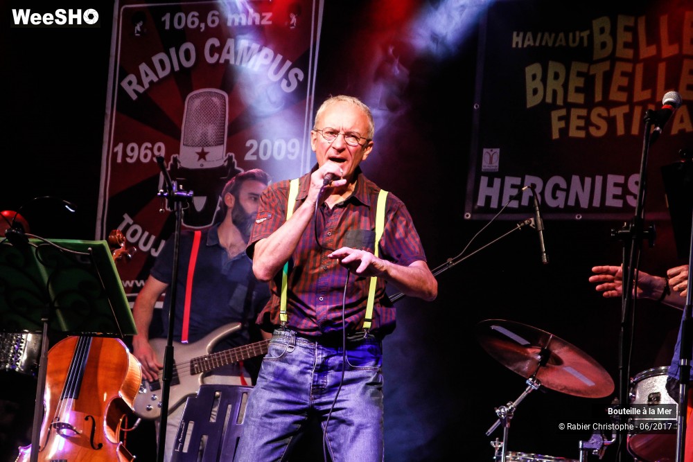 13/24 photos du spectacle Bouteille à la Mer