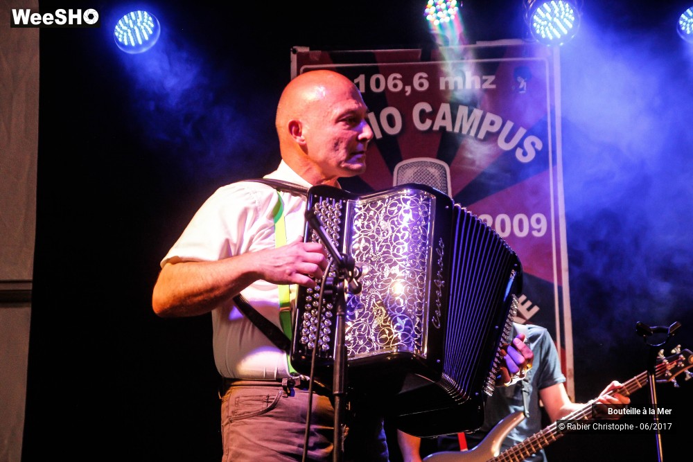 17/24 photos du spectacle Bouteille à la Mer