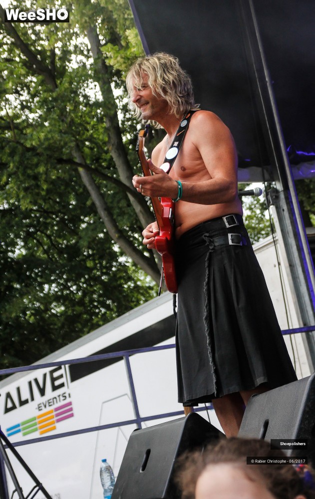 8/51 photos du spectacle Shoepolishers