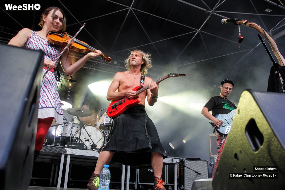 25/51 photos du spectacle Shoepolishers