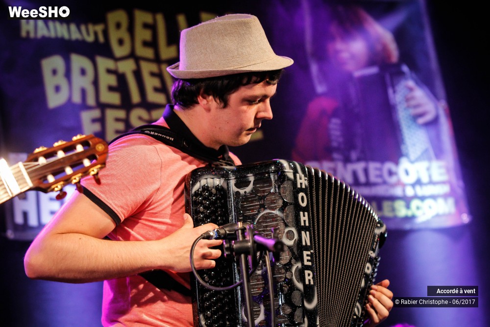 20/27 photos du spectacle Accordé a vent