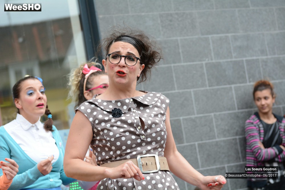 20/51 photos du spectacle Les Soeurs Goudron