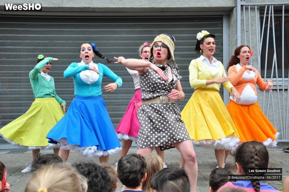 42/51 photos du spectacle Les Soeurs Goudron