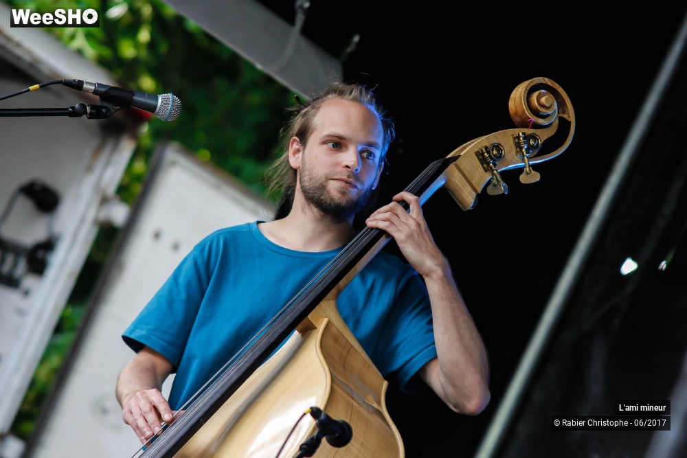 21/42 photos du spectacle L'ami mineur