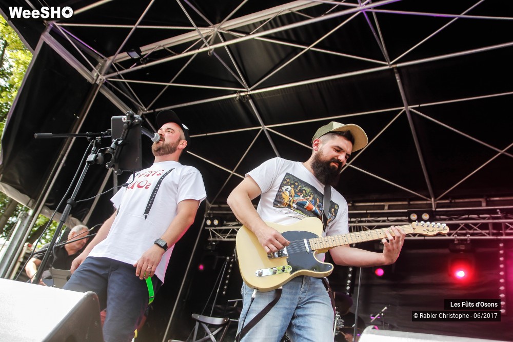 4/36 photos du spectacle Les Fûts d'Osons