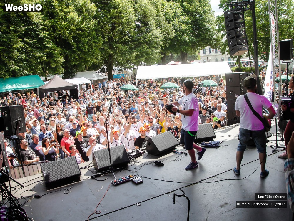 16/36 photos du spectacle Les Fûts d'Osons