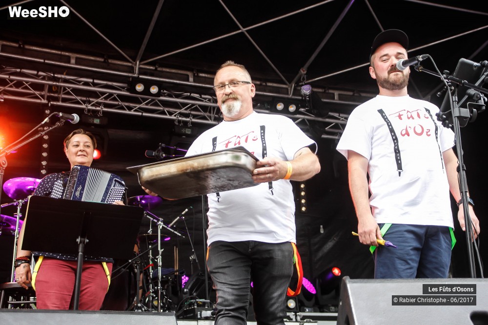 35/36 photos du spectacle Les Fûts d'Osons