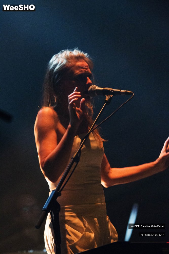 6/10 photos du spectacle An Pierlé